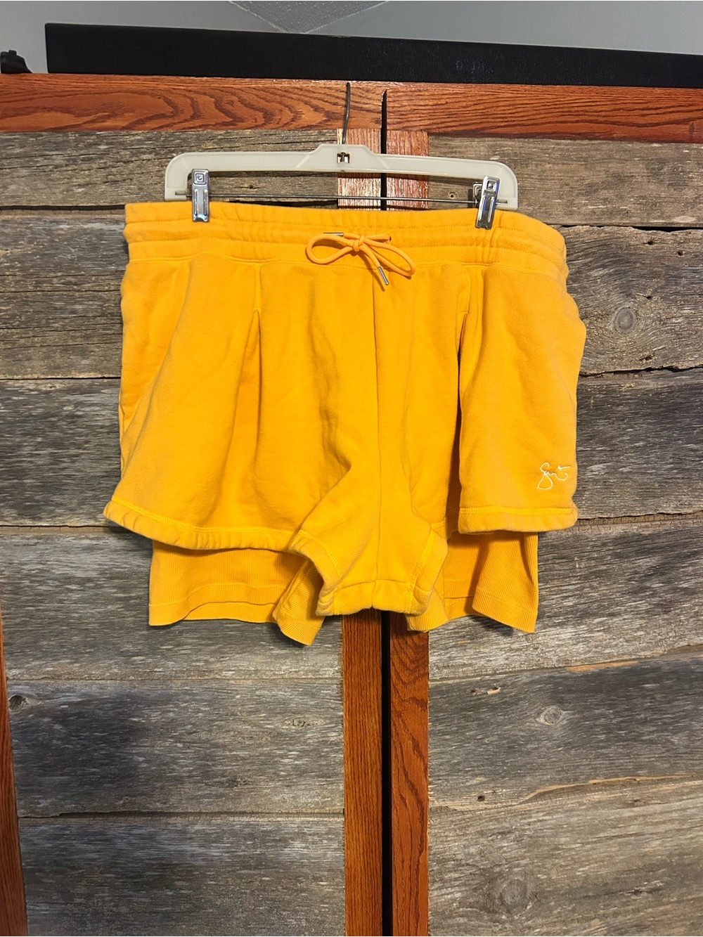 Nike Women's Serena Williams Design Crew 3" Shorts Yellow - Size XL Drawstring